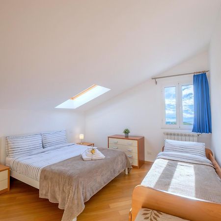 Appartamento Pesco "A Casa Felice" Pietra Ligure Luaran gambar